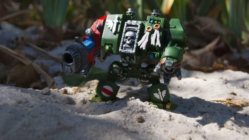 Изображение — Дредноут из вселенной warhammer 40k высотой 10 см.